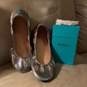 —LOVE POTION tieks— size 10